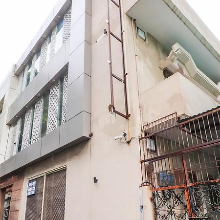 Oyo 26781 Hotel Raghupati Ayodhya Eksteriør bilde
